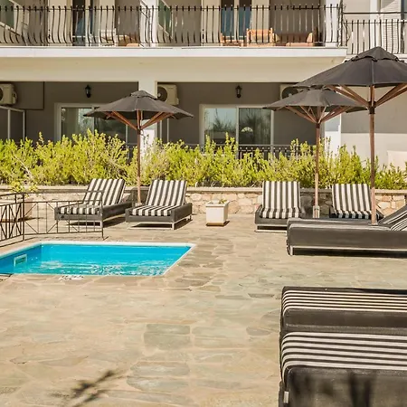 Hotel Blue Horizon Svoronata